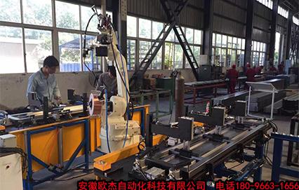 OTC Daihen (歐地希) 機械手在汽車制造中的應用