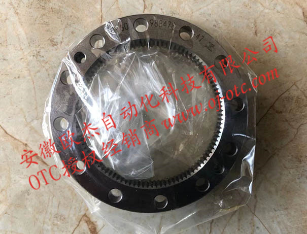 OTC Daihen W-L02034 實(shí)物特寫 OTC Daihen W-L02034 減速機(jī)細(xì)節(jié)