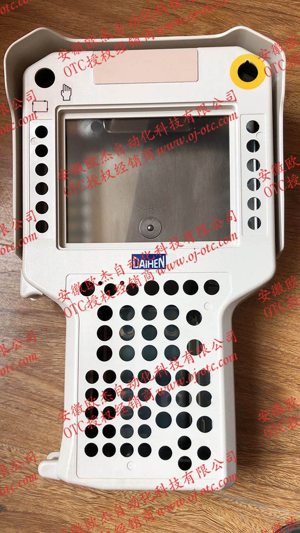 OTC Daihen 5096-596 實(shí)物特寫 OTC Daihen 5096-596 外殼細(xì)節(jié)