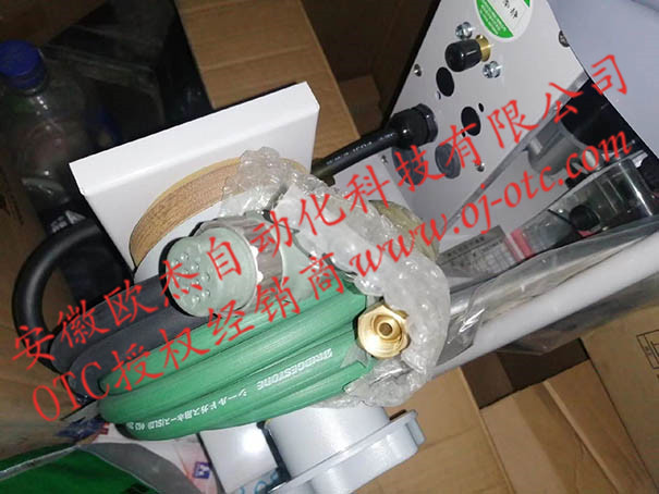 OTC DAIHEN CM-7402 送絲機(jī)整體 OTC DAIHEN CM-7402 送絲機(jī)整體