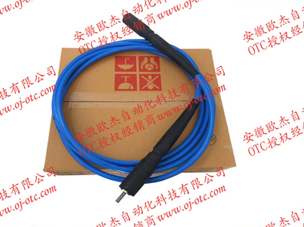 OTC Daihen L10597E00 整體展示 OTC Daihen L10597E00 送絲管整體