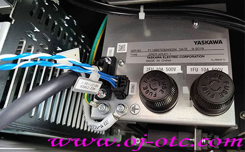 安川控制電源組件JZRCR-APU01-1包裝