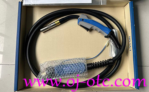 OTC DAIHEN BT3510V-30 氣保焊槍整體外觀